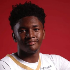 九游体育-德里克-奎因本赛季已送出200+助攻，本届新秀中唯一一位